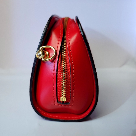 LOUIS VUITTON Epi Dauphine Pouch - Picture 4 of 11